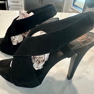 Diane von Furstenberg 5” Black Suede Heels